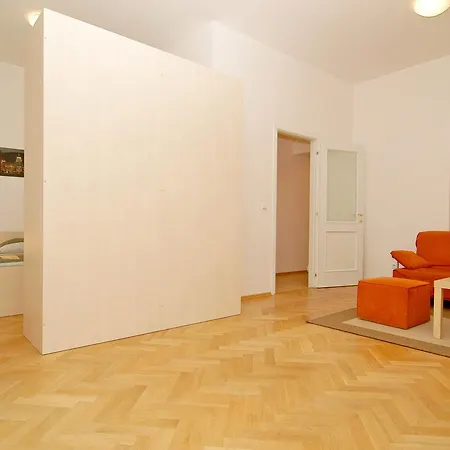 Kostnicke Square * Prag