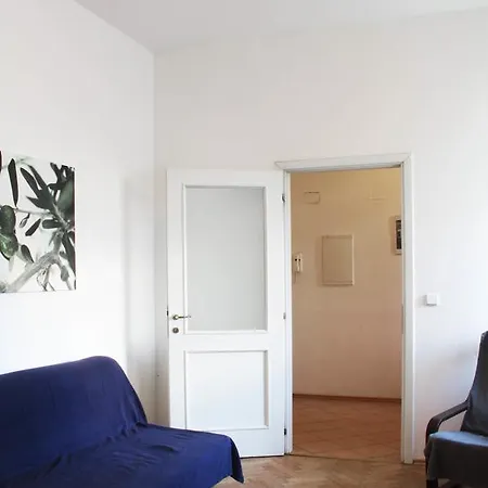 Kostnicke Square Apartment
